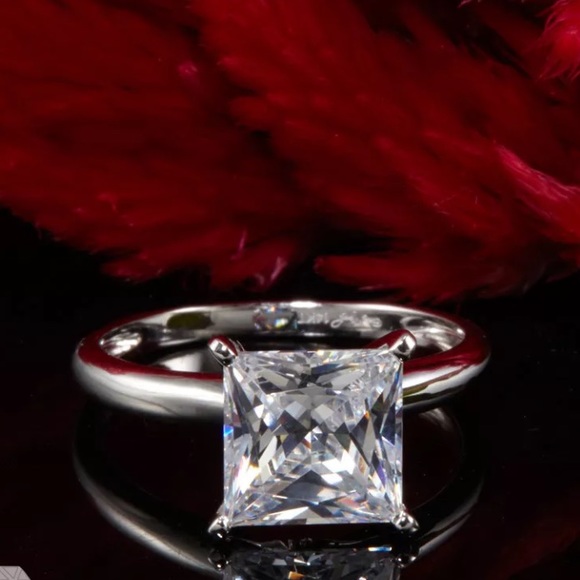 2.85 CT Princess Cut Solid 14K Gold Ring - Picture 6 of 8